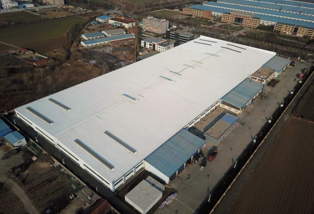 Artesano Canlon |El viejo techo de acero que ha estado expuesto al sol y la lluvia durante 12 años, ¡el equipo de Canlon solo tardó un mes en hacerlo lucir como nuevo!