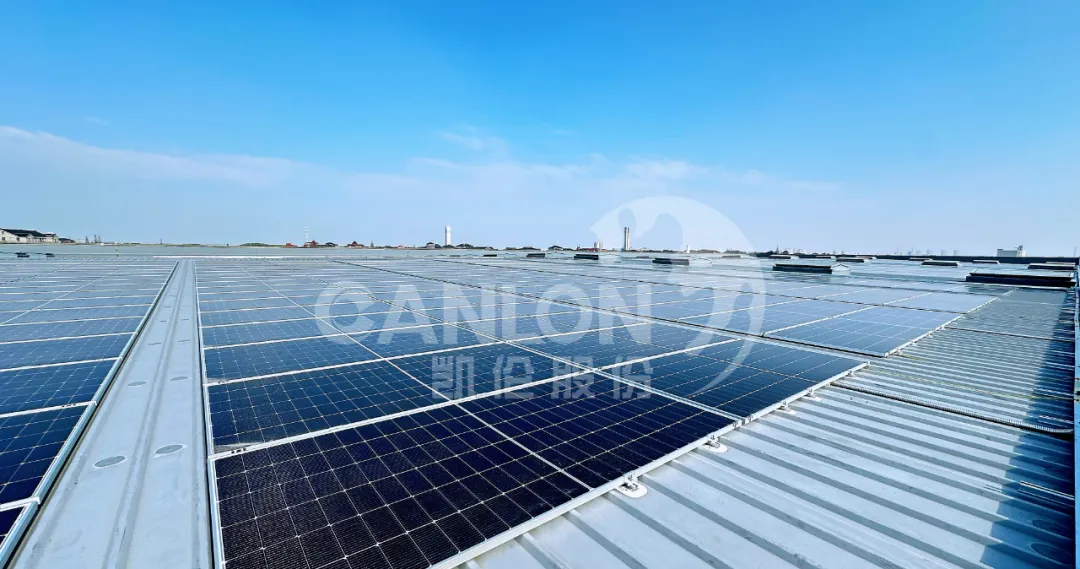 Sistema de techo fotovoltaico Canlon